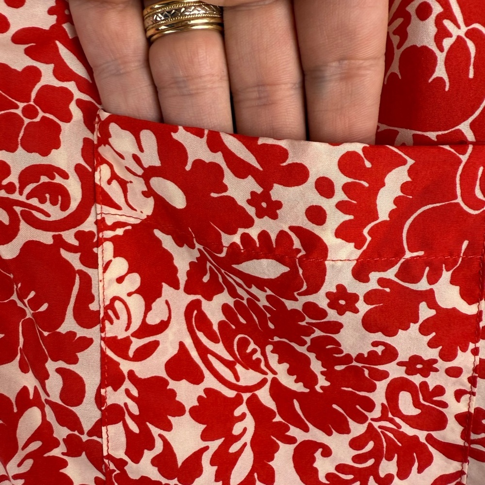 Sundance red floral silk blouse size large preowned - Picture 3 of 10